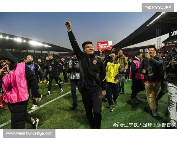 辽宁铁人、重庆铜梁龙升入2026中超，中甲冠军教头李金羽受关注